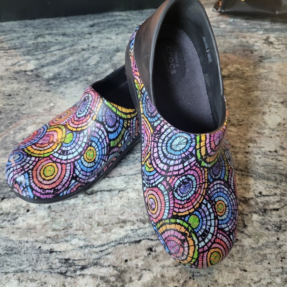 CROCS NERIA Pro II Women's Size 7 Clog Multi Color Dual Comfort